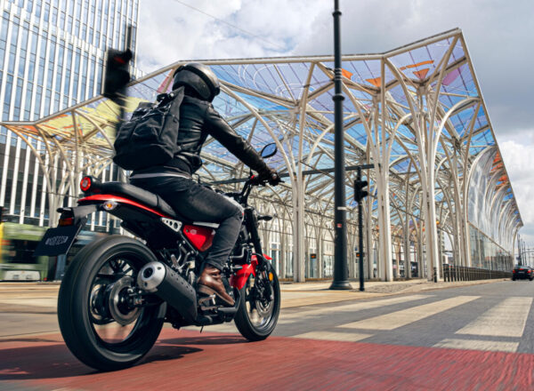 2025 XSR125