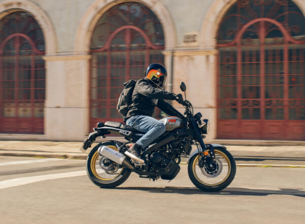 2025 XSR125 Legacy