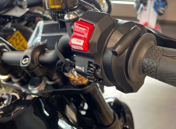 New Yamaha XSR900