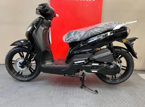 New Peugeot Tweet 125