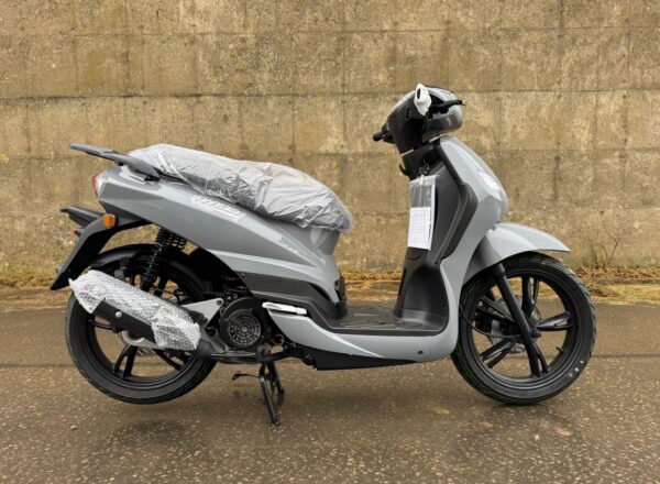 New Peugeot Tweet 125