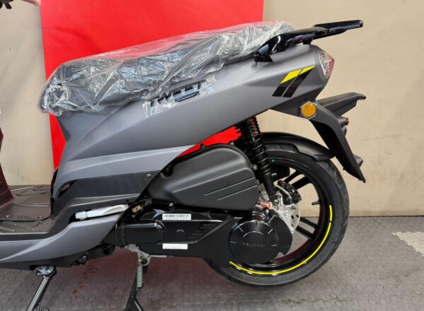 New Peugeot Tweet 125